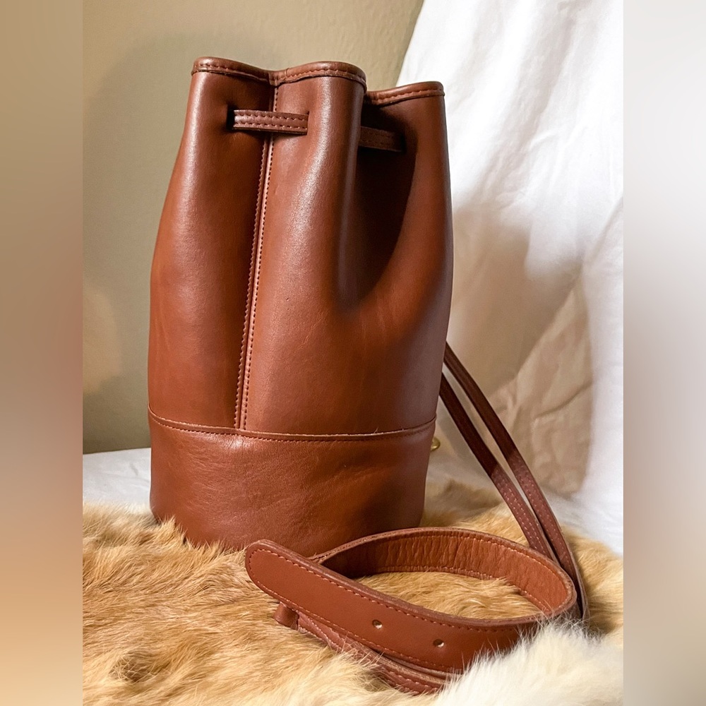 COACH Rare Vintage Bixby Sling 
Drawstring Shoulder Bag/Backpack 9984